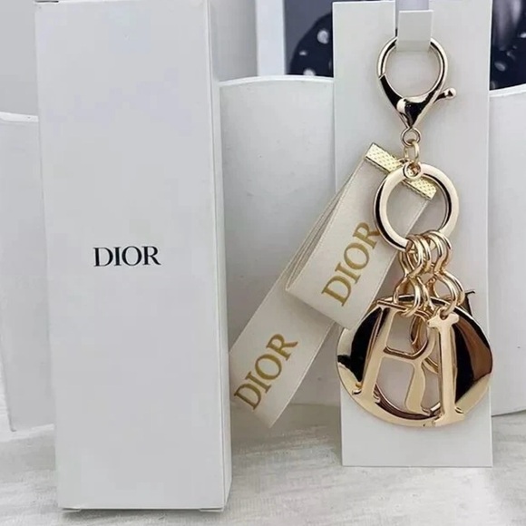 Christian Dior Letter Charm Keychain | Gold Bag Charm | New Authentic - Picture 2 of 5